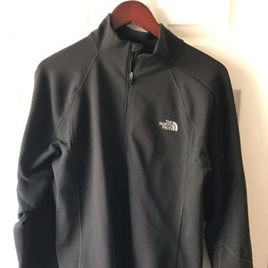 North Face Pullover. Sz. Medium.